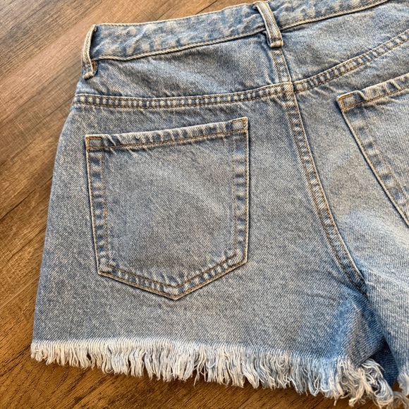 PacSun Women’s 26 High Rise Festival Light Blue Frayed Hem Jean Shorts Classic - Picture 5 of 10